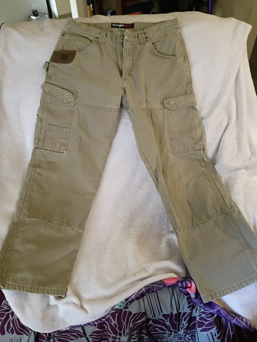Wrangler Tan Cargo Pants